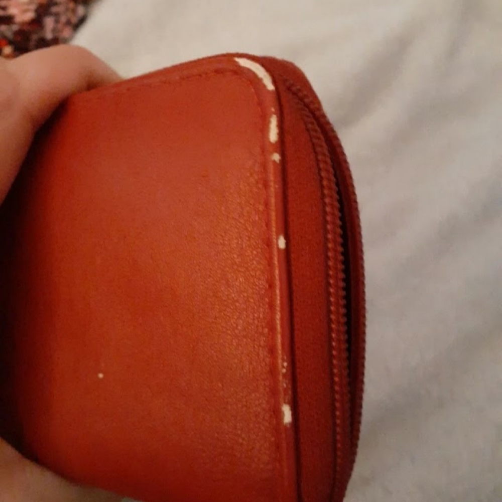 2 Wallets - Picture 2 of 5